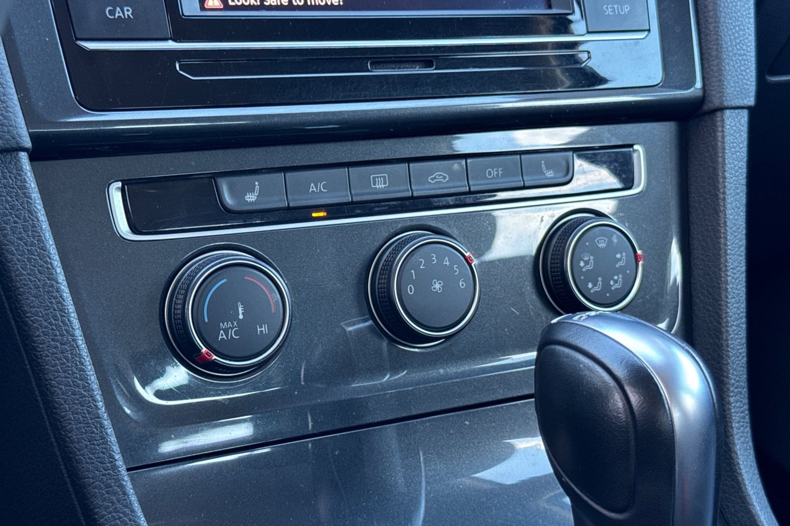 Used 2019 Volkswagen Golf Alltrack S image 20