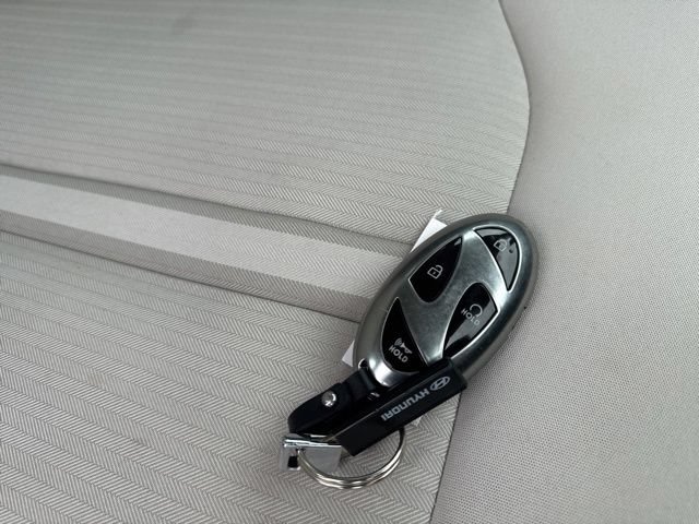 Used 2025 Hyundai Sonata SEL FWD image 5