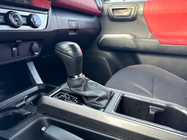 Used 2016 Toyota Tacoma SR5 image 17