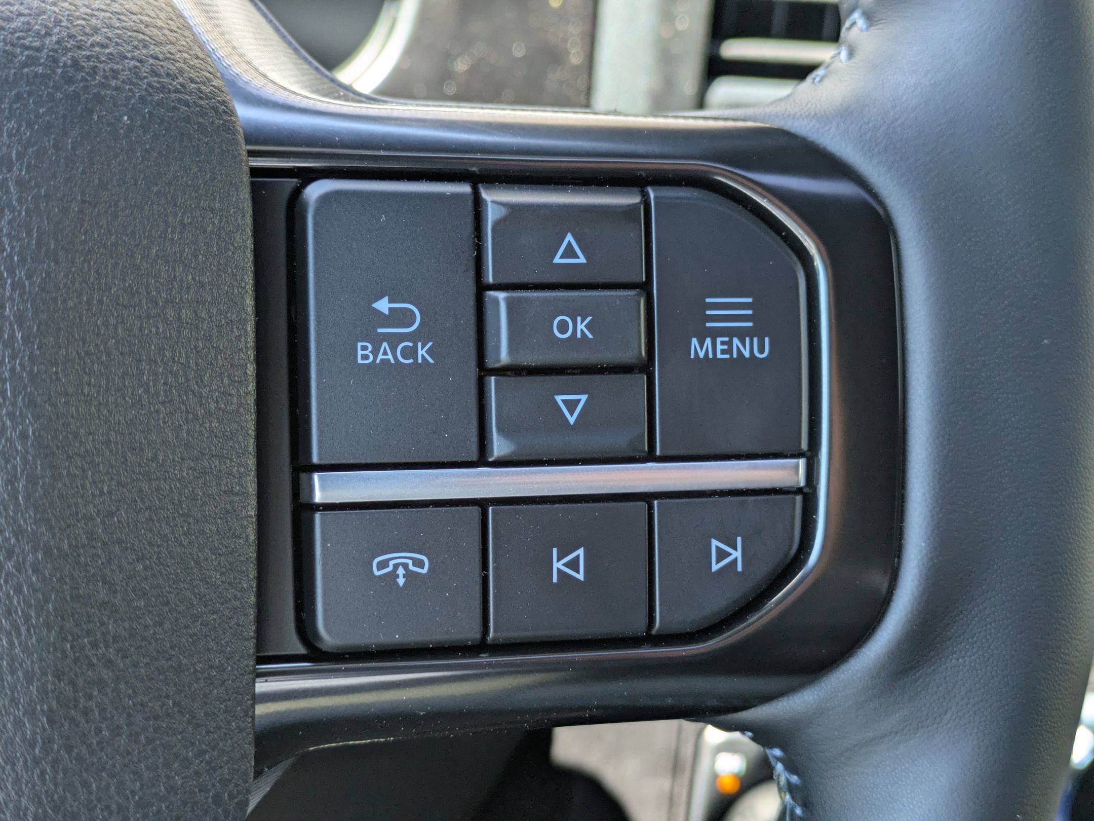 New 2026 Ford F350 Platinum w/ Tremor Off-Road Package image 17