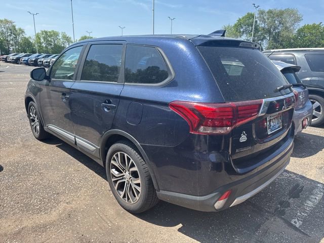 Used 2018 Mitsubishi Outlander SE AWD/4WD image 8
