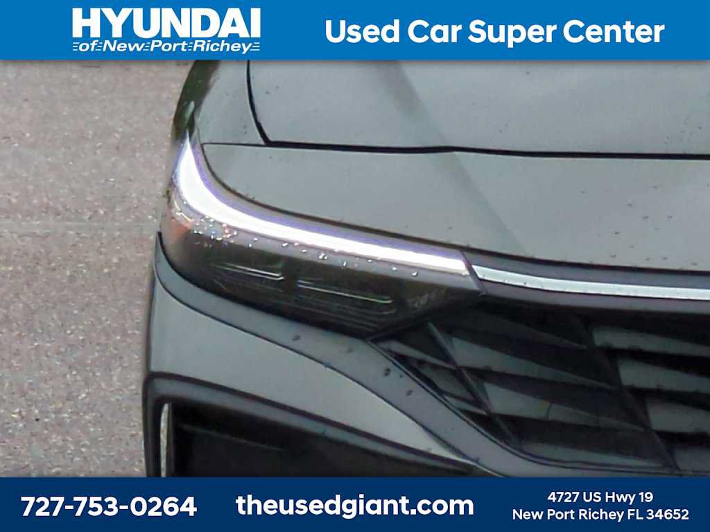 Certified 2024 Hyundai Elantra SEL FWD image 9