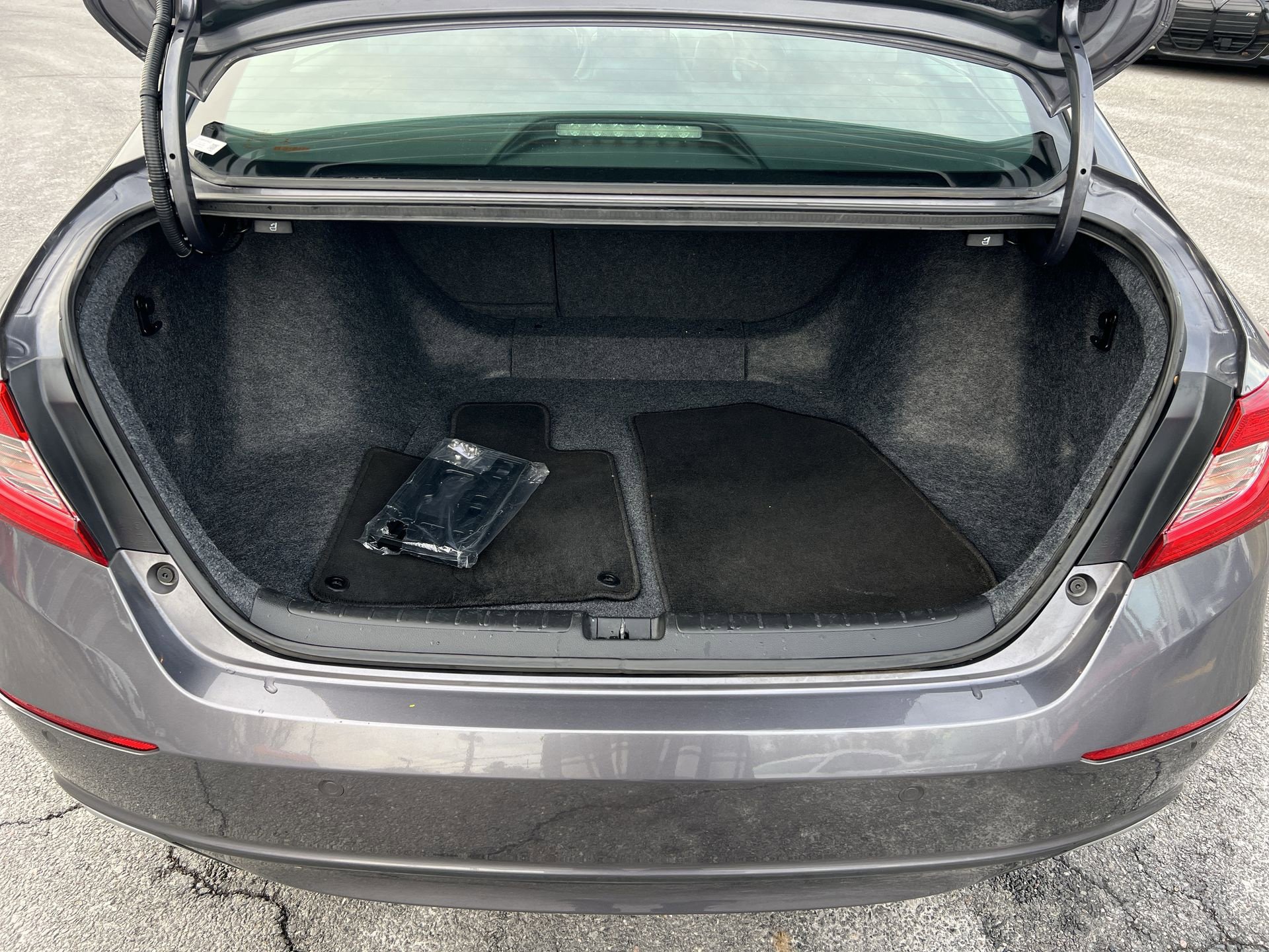 Used 2022 Honda Accord EX-L image 25