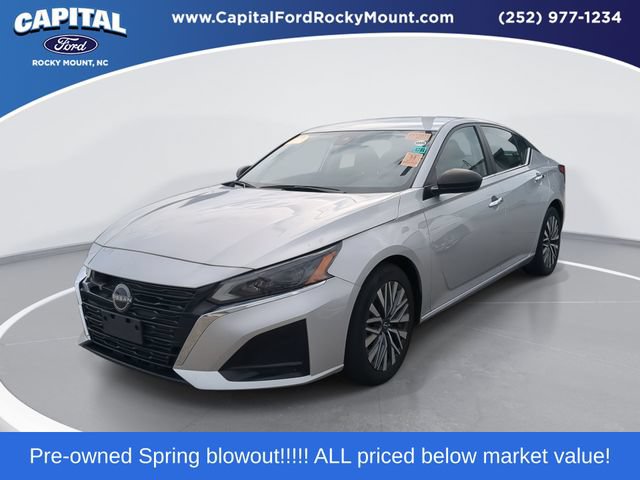 Used 2024 Nissan Altima 2.5 SV