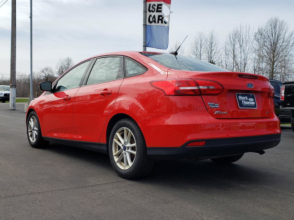 Used 2015 Ford Focus SE image 8