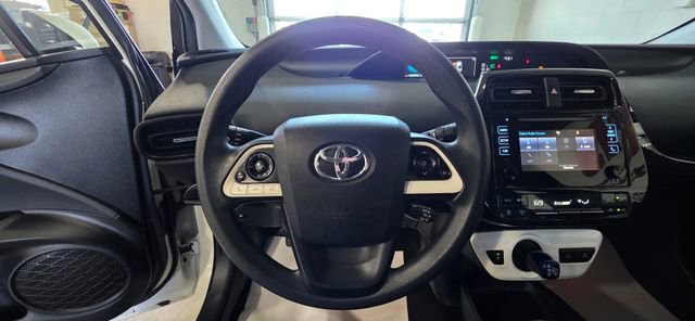 Used 2016 Toyota Prius Two image 15