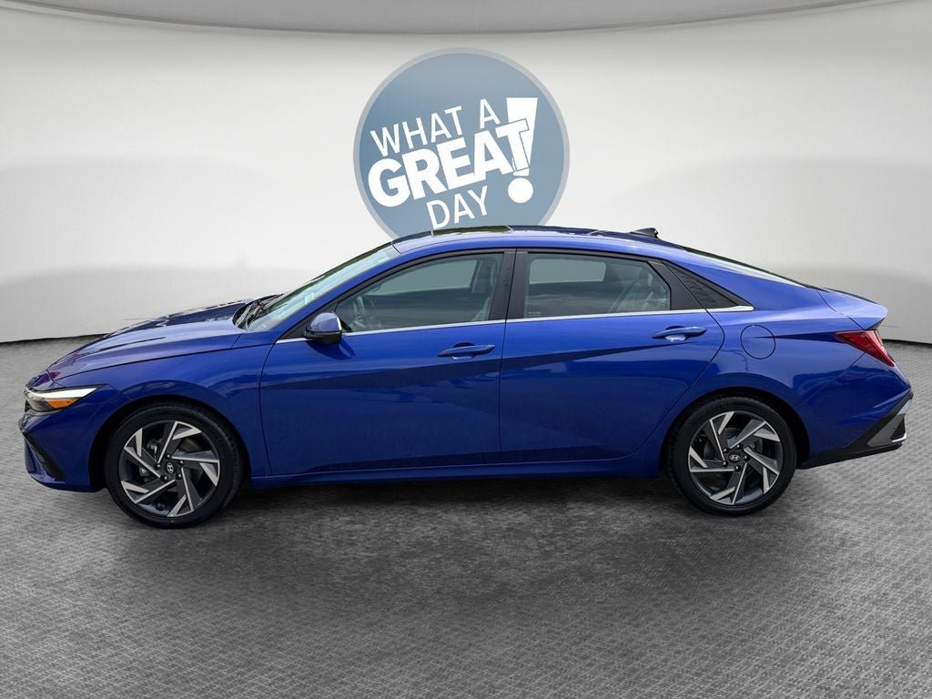 Used 2024 Hyundai Elantra Limited FWD image 7