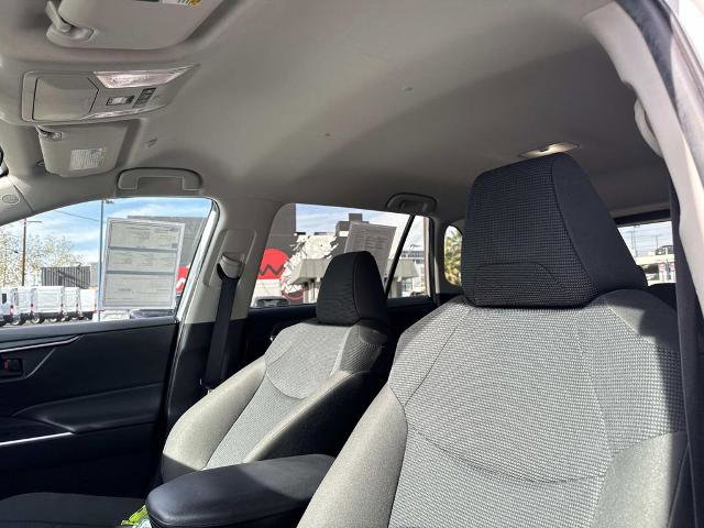 Used 2024 Toyota RAV4 LE image 22