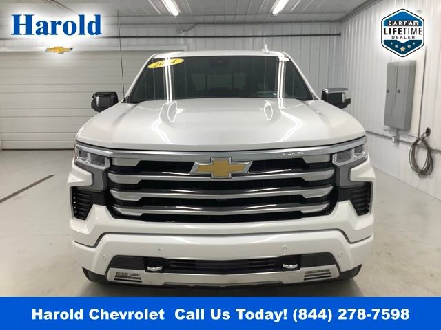 Used 2024 Chevrolet Silverado 1500 High Country w/ High Country Premium Package image 2