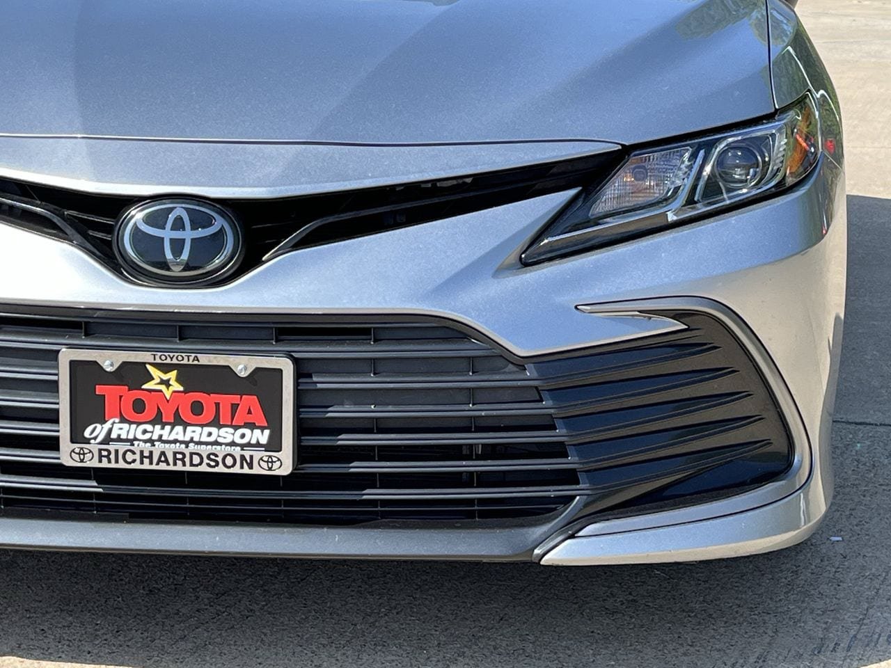 Used 2021 Toyota Camry LE FWD image 8
