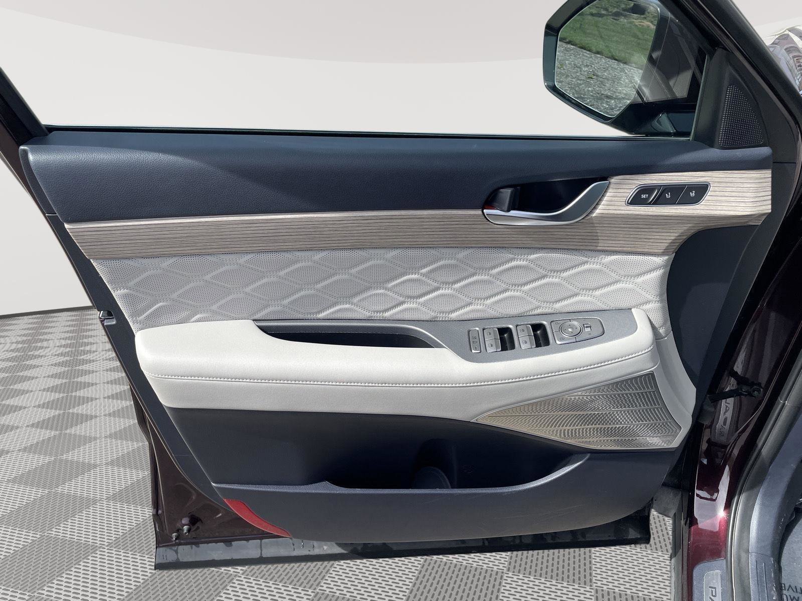 Used 2022 Hyundai Palisade Calligraphy w/ Cargo Package image 23