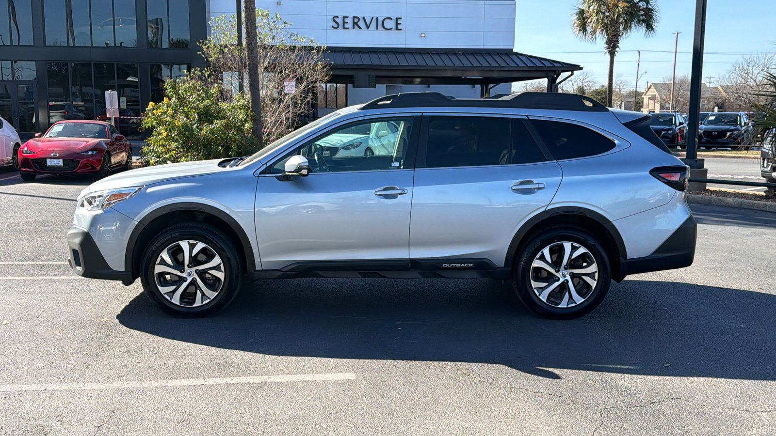 Used 2022 Subaru Outback Limited w/ Popular Package #2 image 5