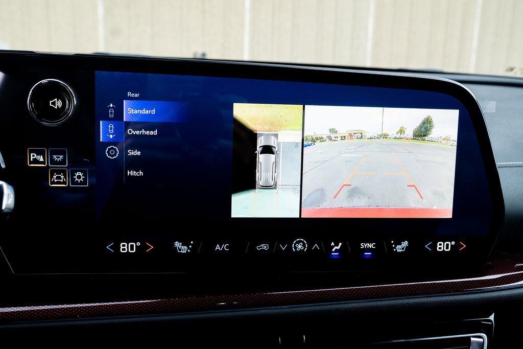 New 2025 Chevrolet Traverse Z71 w/ Enhanced Driving Package image 35