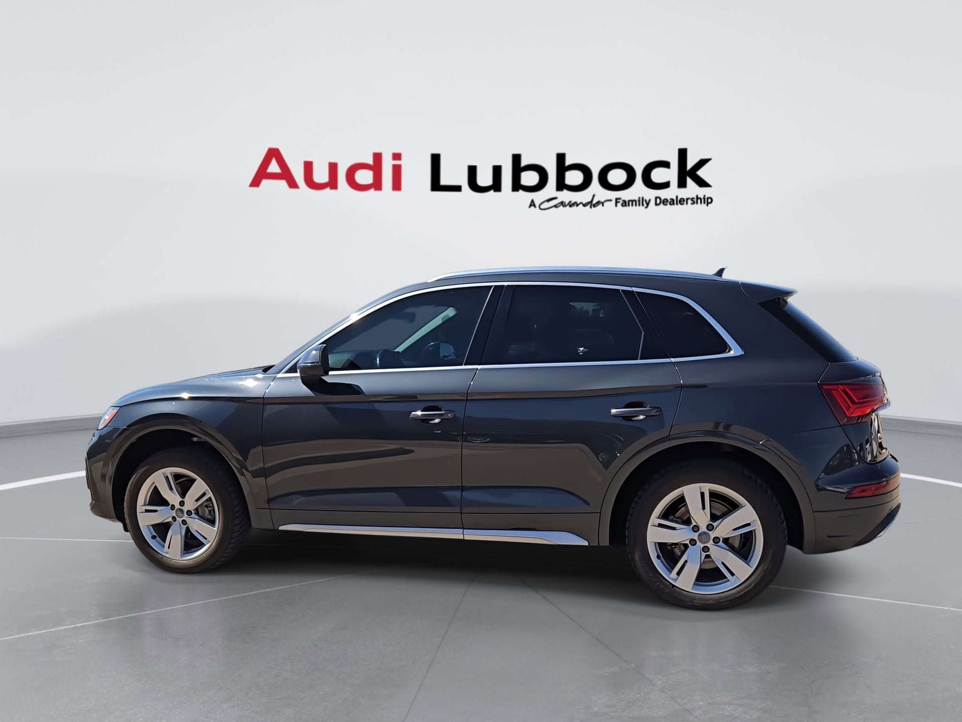 Used 2021 Audi Q5 2.0T Premium Plus w/ Premium Plus Package AWD/4WD image 6