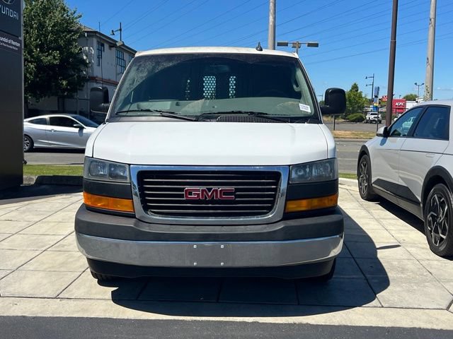 Used 2019 GMC Savana 2500 RWD image 4