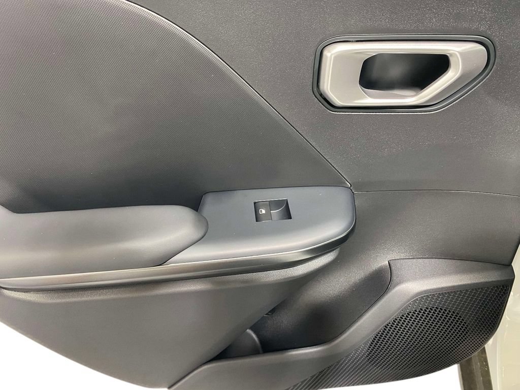 New 2026 Kia K4 FWD image 16