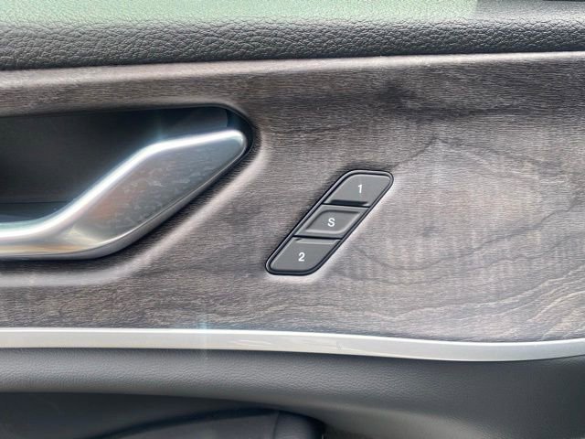 New 2025 Jeep Grand Cherokee L Limited w/ Luxury Tech Group II image 14