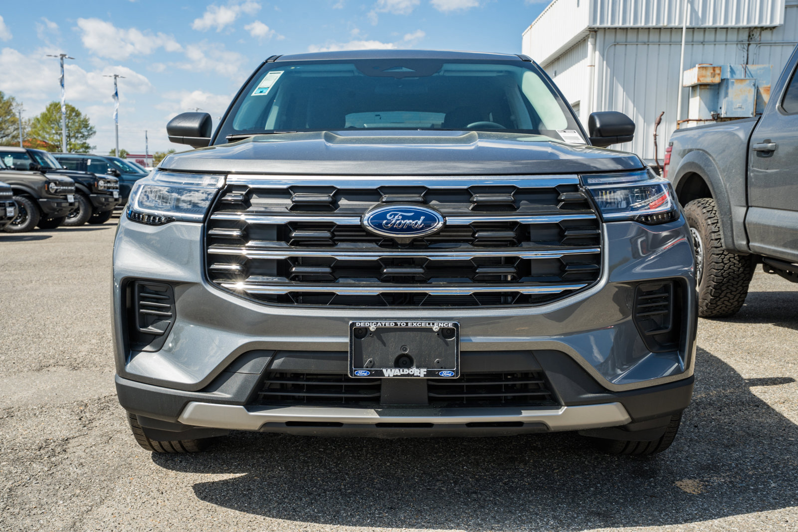 New 2026 Ford Explorer Active image 2