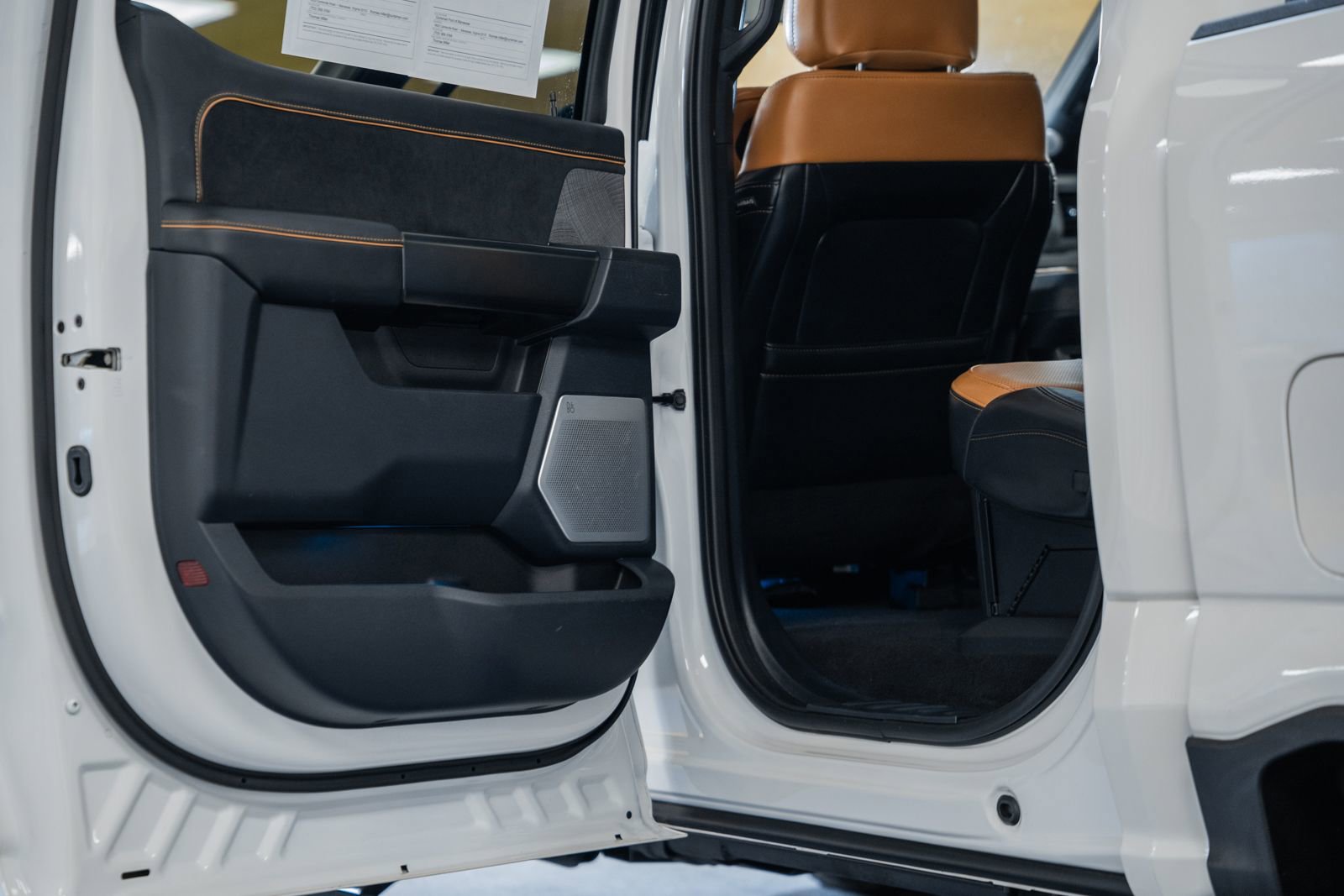 Certified 2024 Ford F250 Platinum image 45