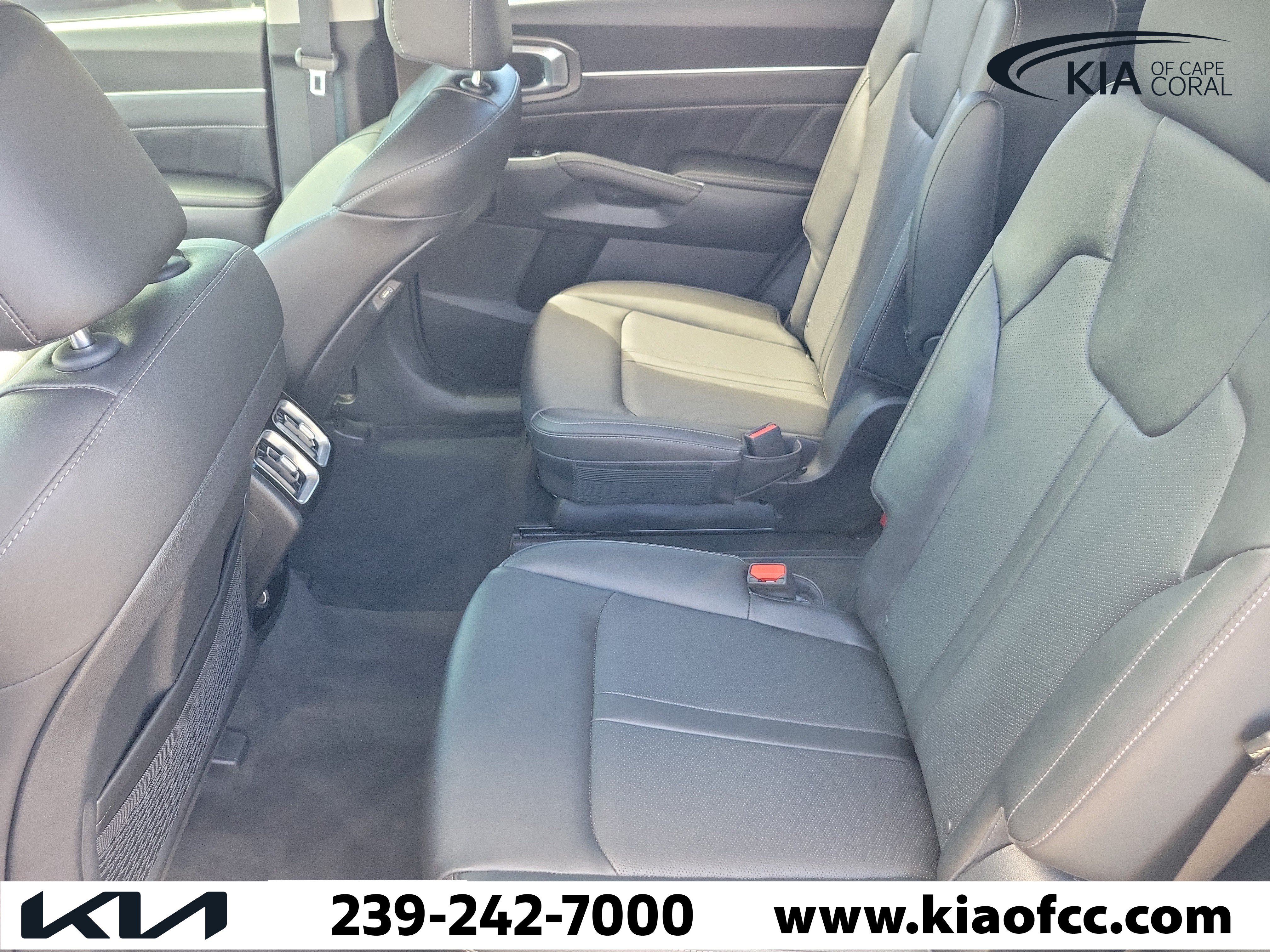 Used 2022 Kia Sorento SX AWD/4WD image 13