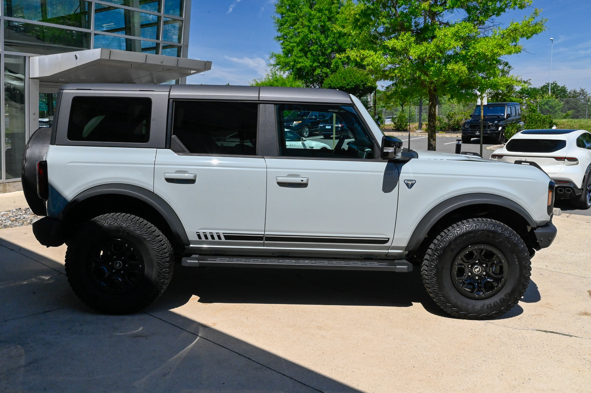 Used 2021 Ford Bronco First Edition AWD/4WD image 4