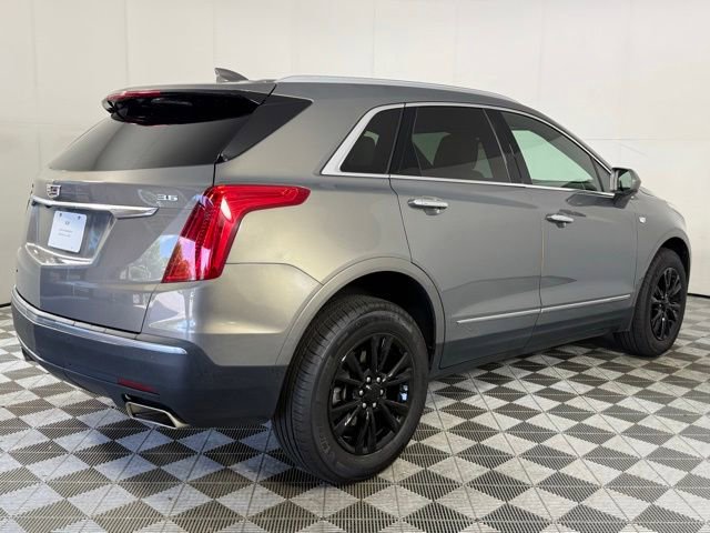Used 2018 Cadillac XT5 Luxury w/ Driver Awareness Package AWD/4WD image 8