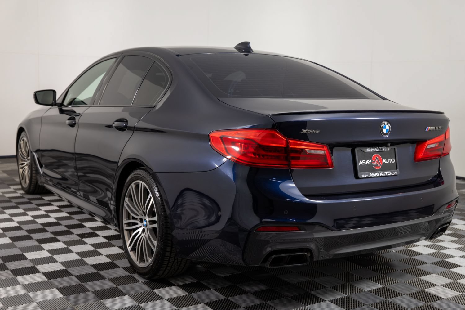Used 2019 BMW M550i xDrive AWD/4WD image 5