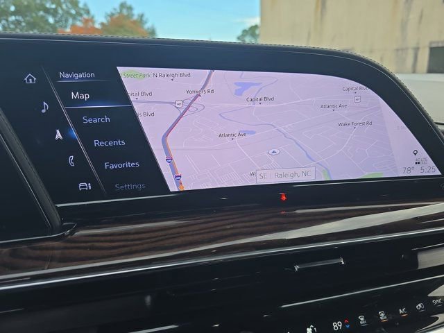 Used 2023 Cadillac Escalade Sport Platinum image 24