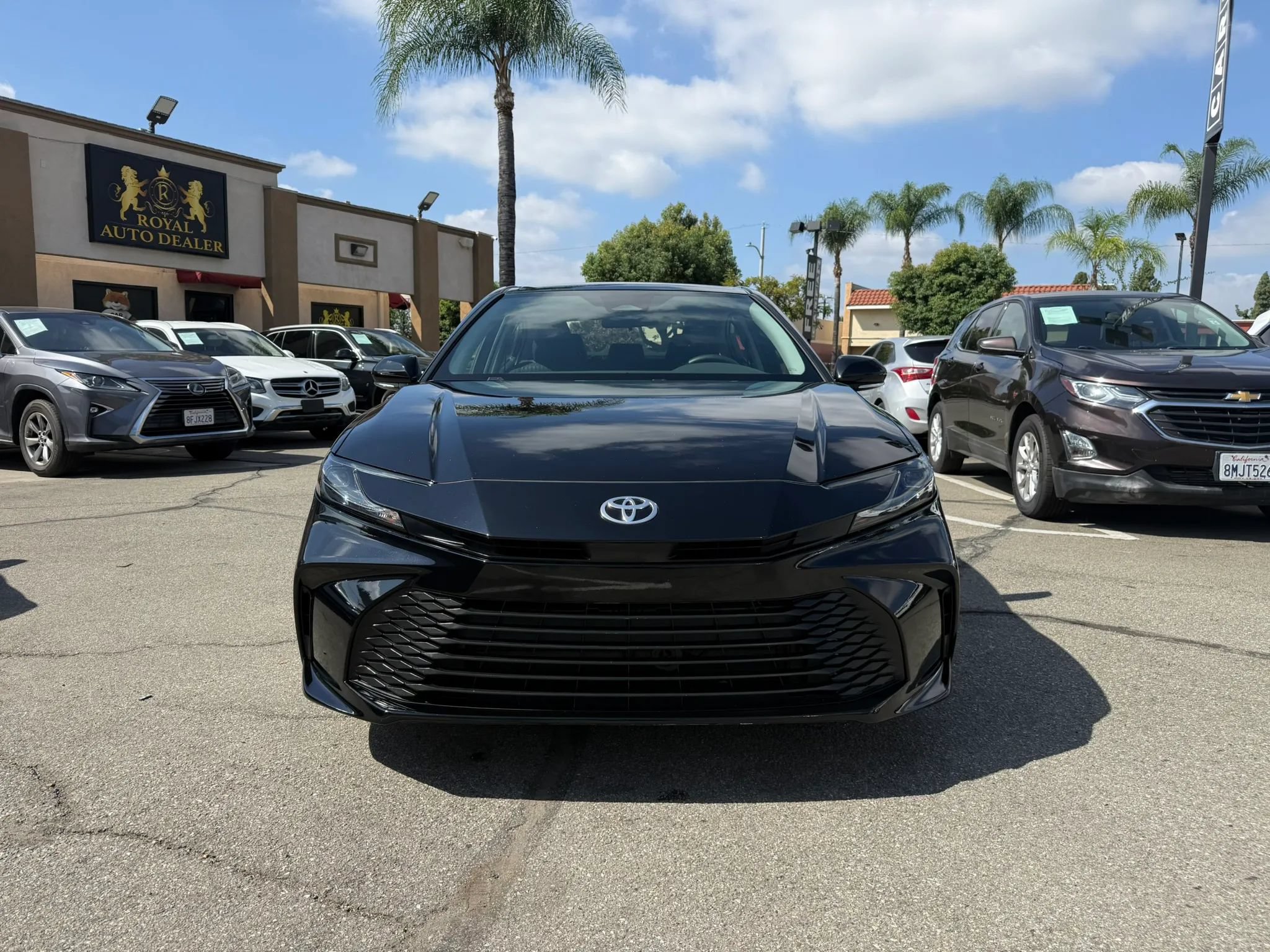Used 2025 Toyota Camry LE FWD image 8