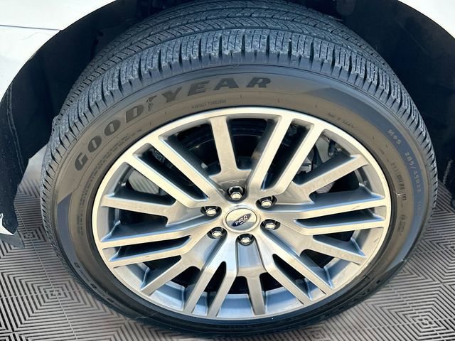 Used 2022 Ford Expedition Platinum image 33