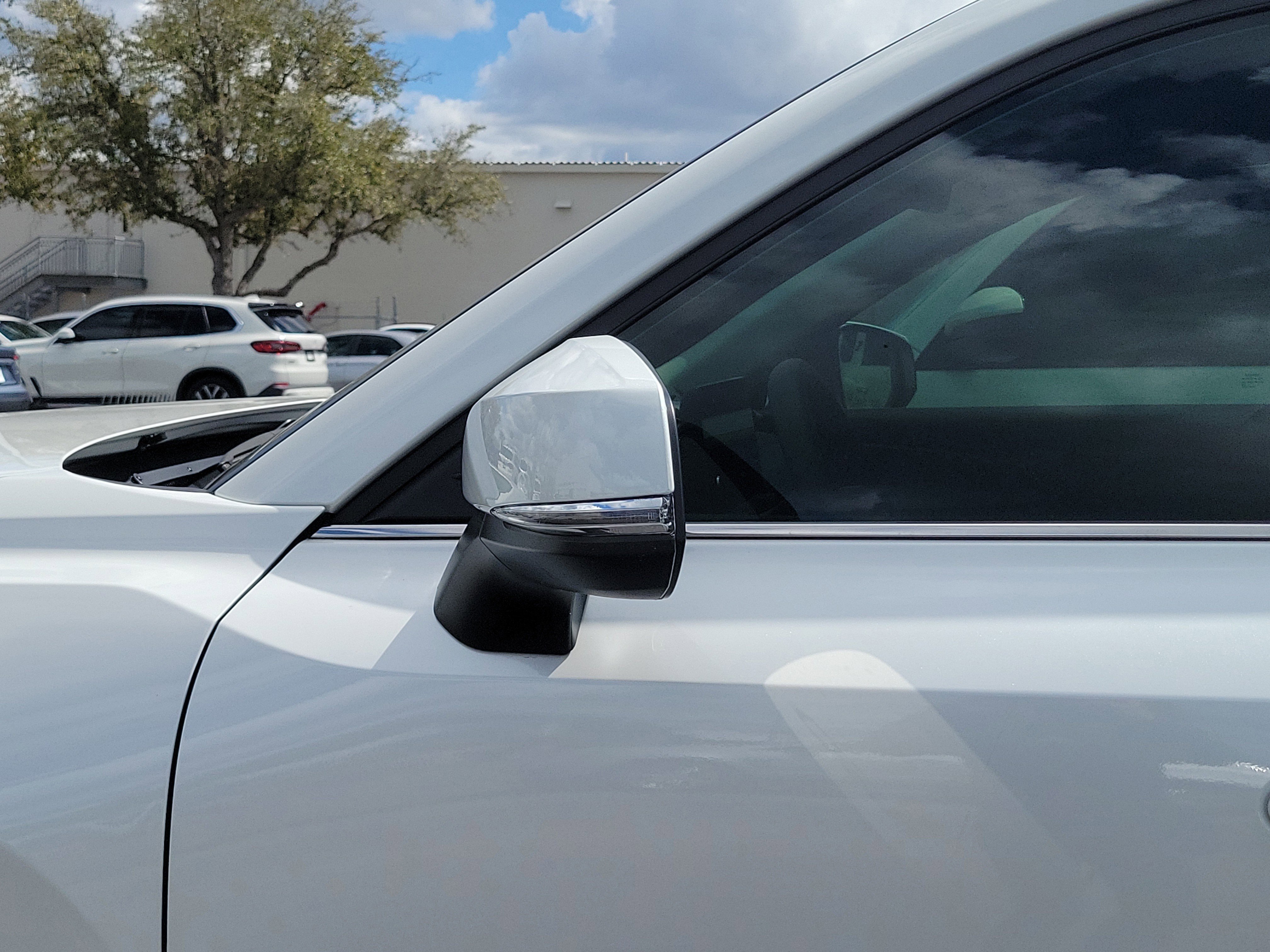 Used 2024 Toyota Grand Highlander XLE image 5