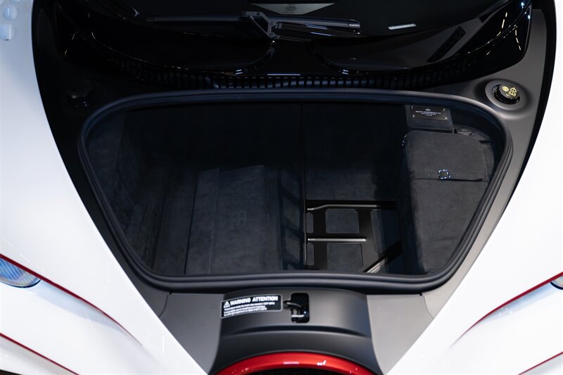 Used 2024 Bugatti Chiron Super Sport AWD/4WD image 68