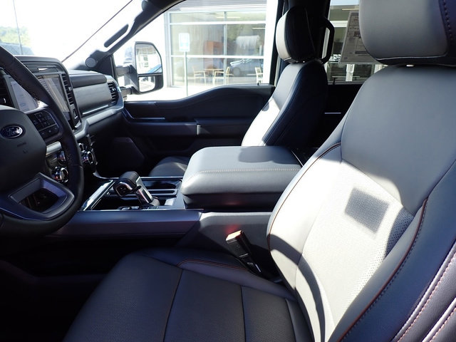 New 2025 Ford F150 Lariat w/ Equipment Group 501A Mid image 10