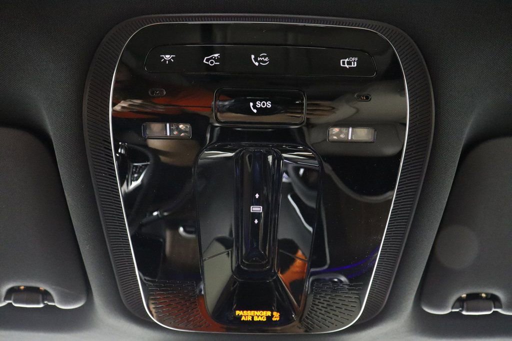 Certified 2025 Mercedes-Benz GLC 300 4MATIC image 23