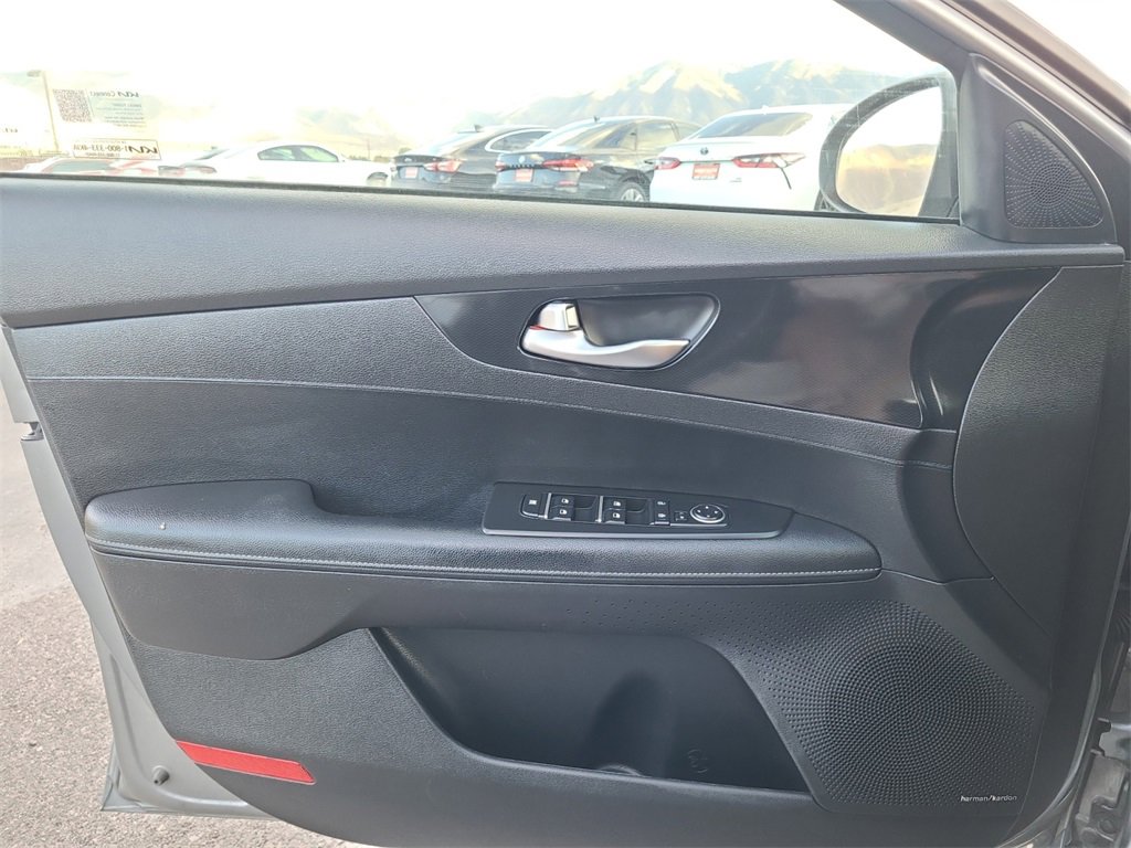 Used 2022 Kia Forte GT-Line w/ GT-Line Premium Package image 25