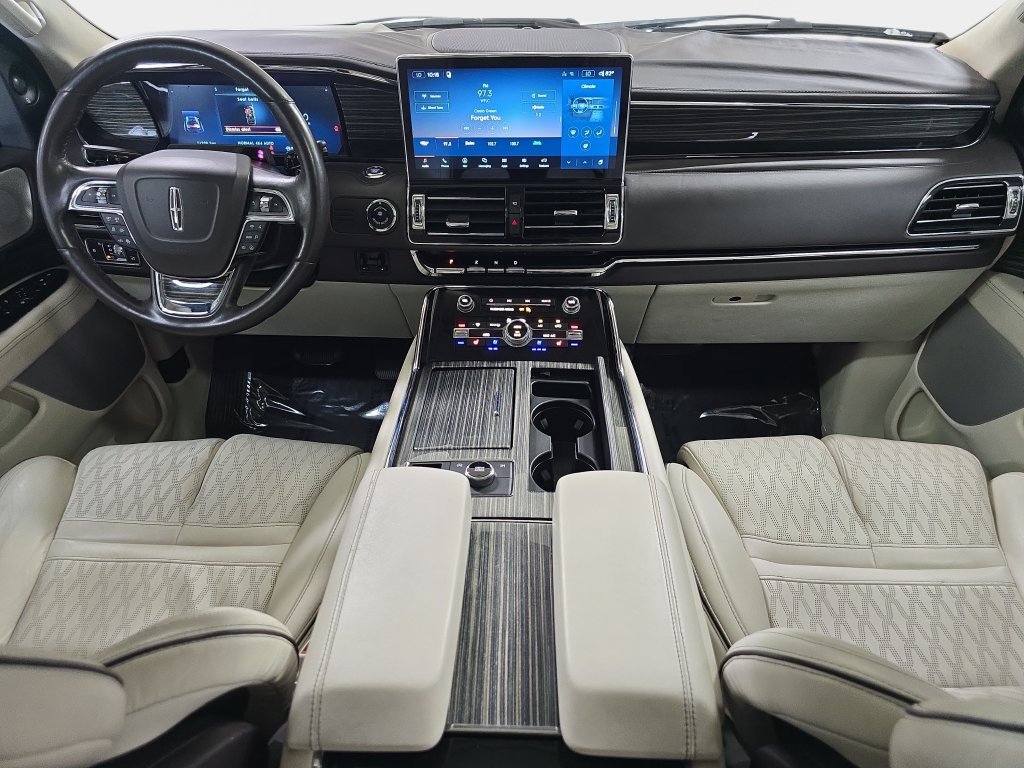 Used 2022 Lincoln Navigator L Black Label AWD/4WD image 12