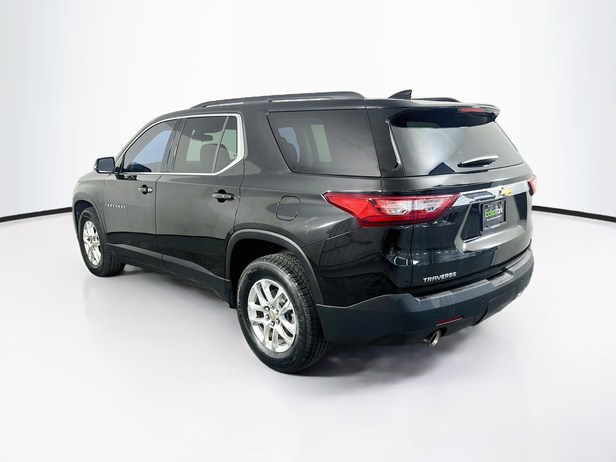 Used 2019 Chevrolet Traverse LT FWD image 5