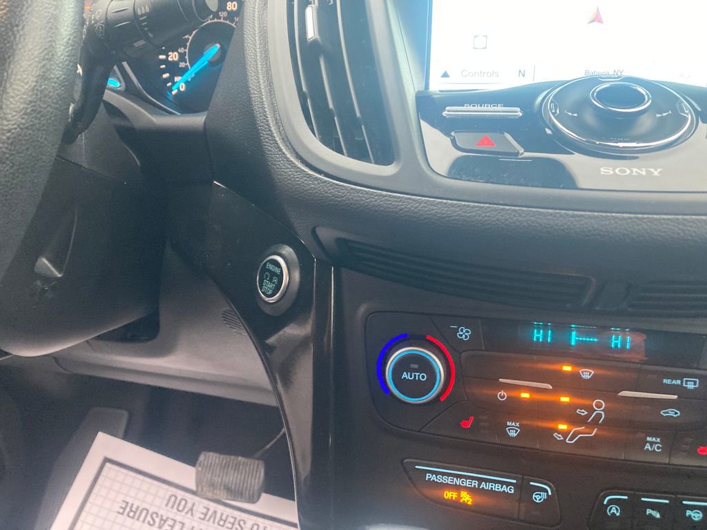 Used 2019 Ford Escape Titanium image 21