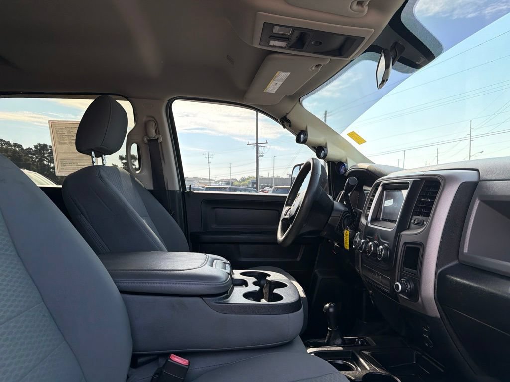 Used 2018 RAM 3500 Tradesman w/ Chrome Appearance Group AWD/4WD image 23