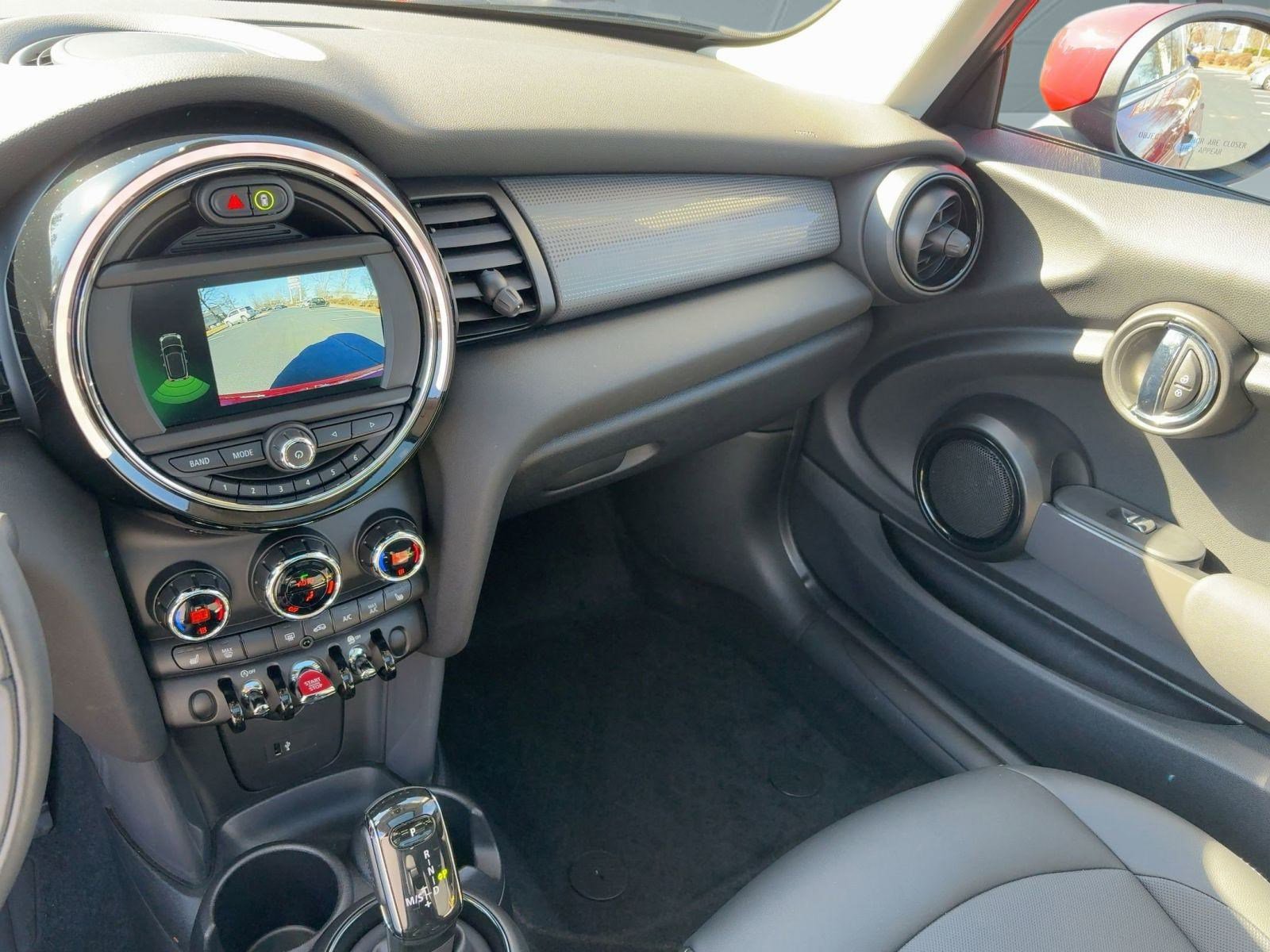 Used 2020 MINI Cooper 2-Door Hardtop w/ Storage Package image 26