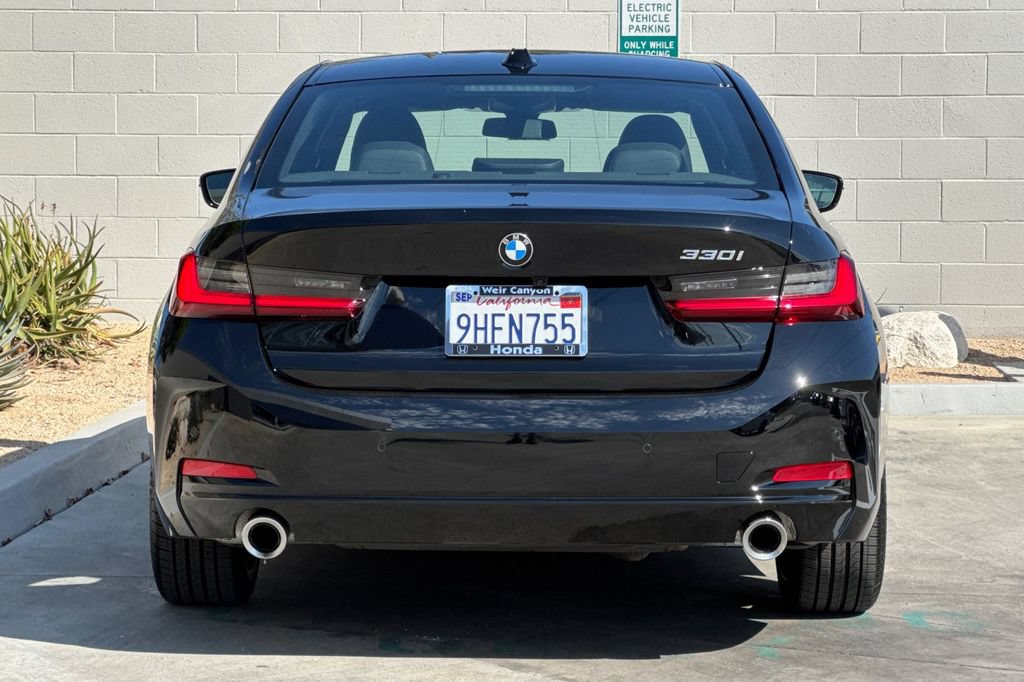 Used 2024 BMW 330i Sedan w/ Convenience Package RWD image 8