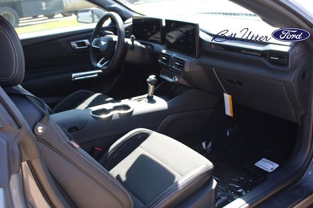 New 2025 Ford Mustang Coupe image 9