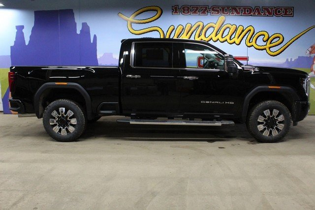 New 2025 GMC Sierra 2500 Denali w/ Max Trailering Package