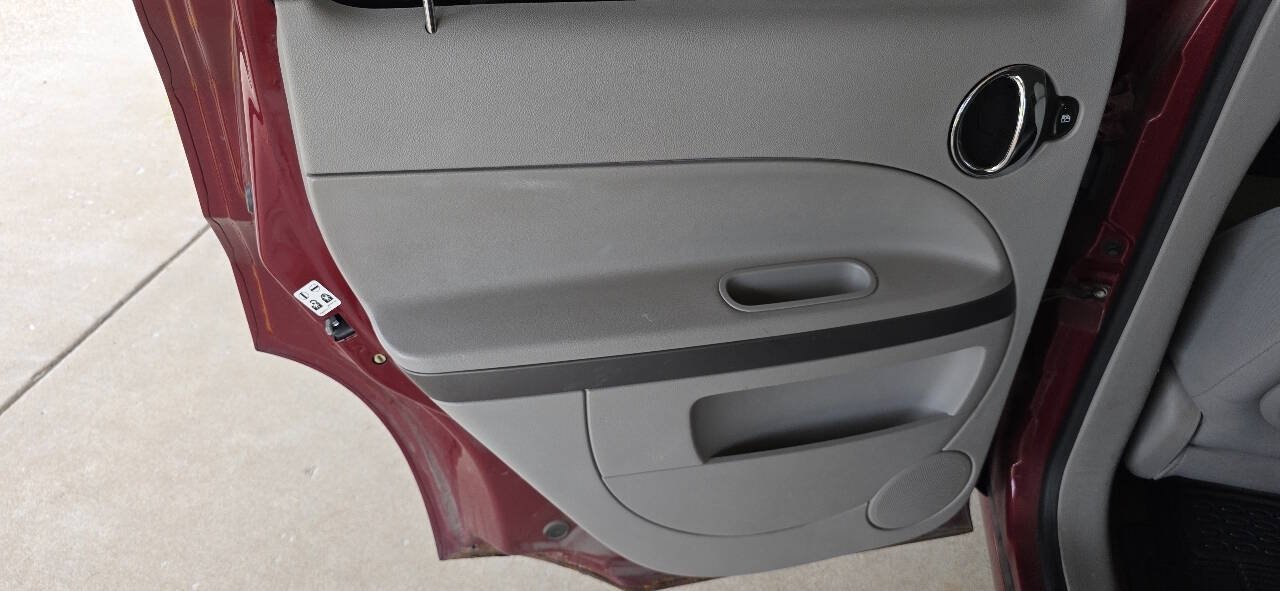 Used 2007 Chevrolet HHR LS FWD image 15