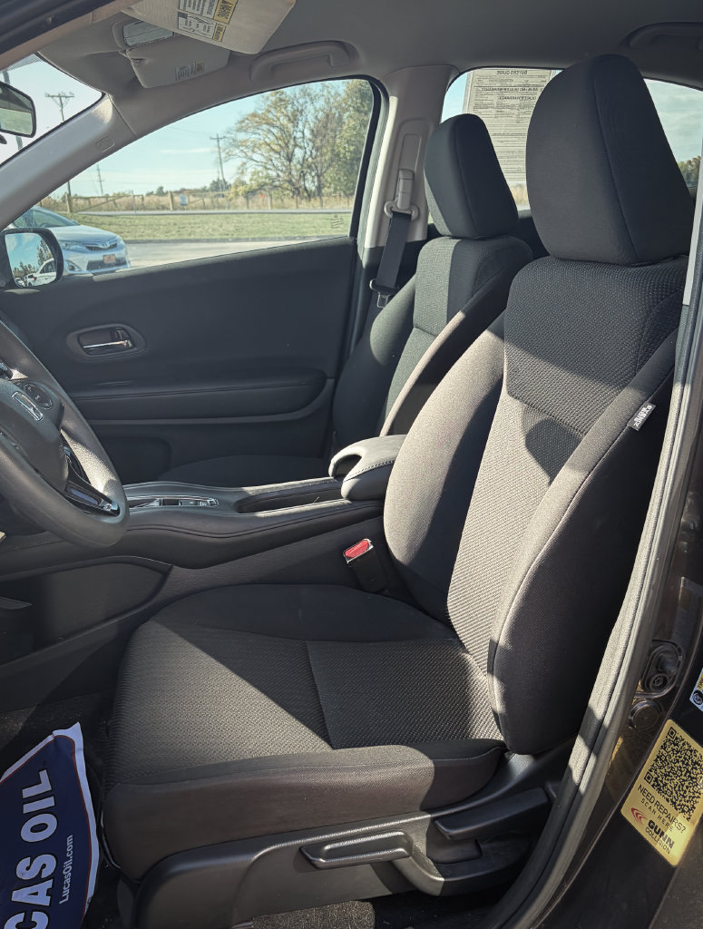Used 2018 Honda HR-V LX image 16