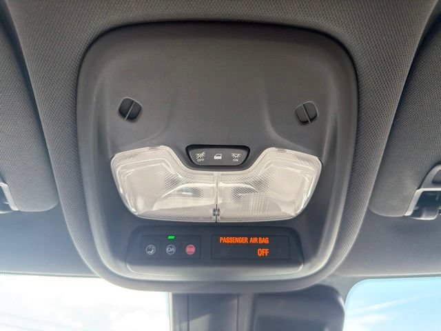 Used 2023 Chevrolet TrailBlazer RS w/ Convenience Package FWD image 28