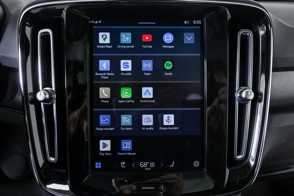 Used 2023 Volvo C40 P8 Recharge Ultimate image 16