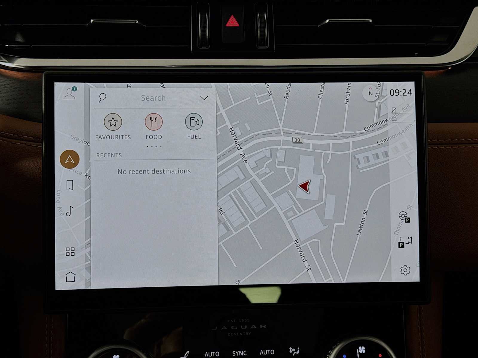 New 2025 Jaguar F-PACE R-Dynamic S image 15