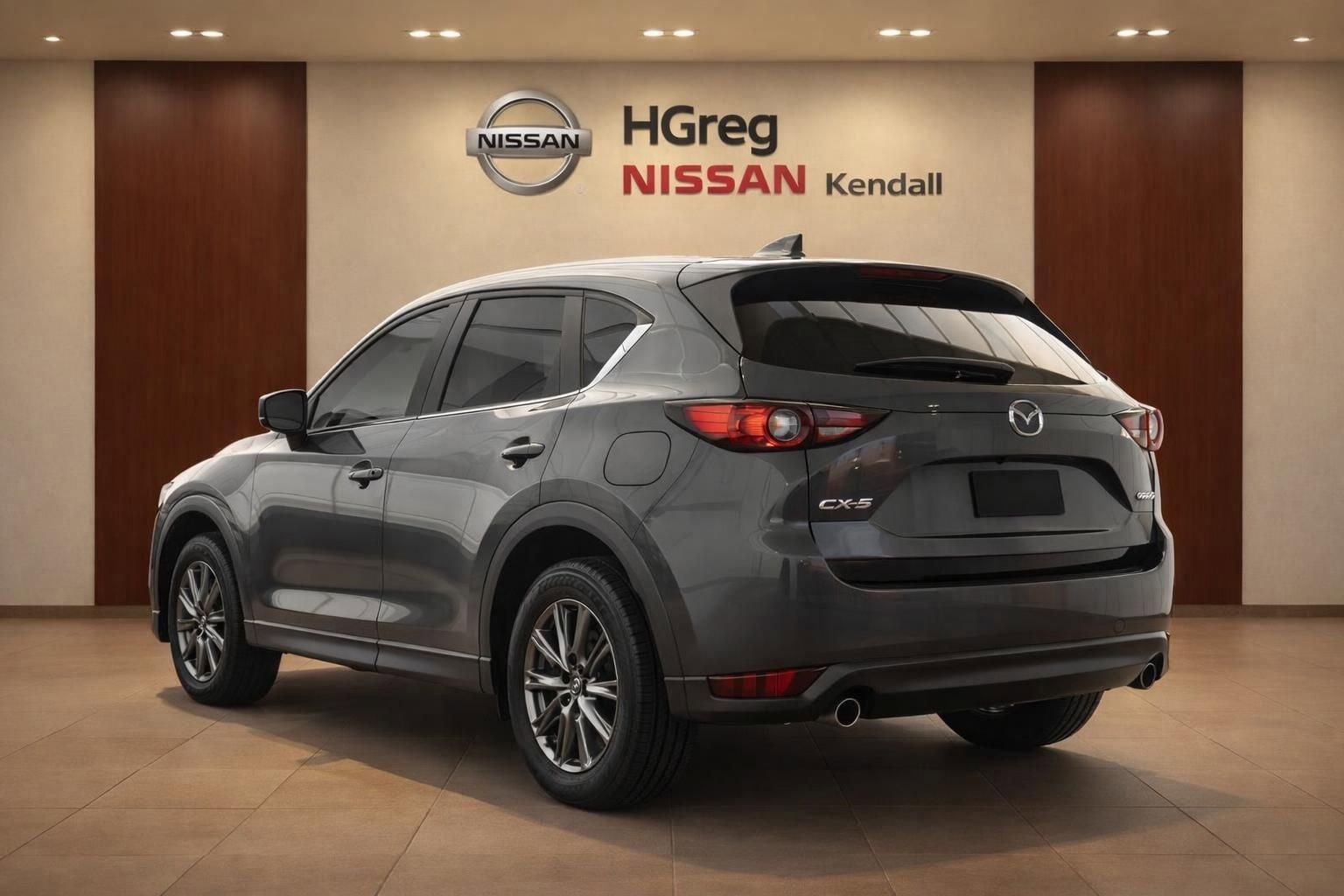 Used 2019 MAZDA CX-5 Touring FWD image 2