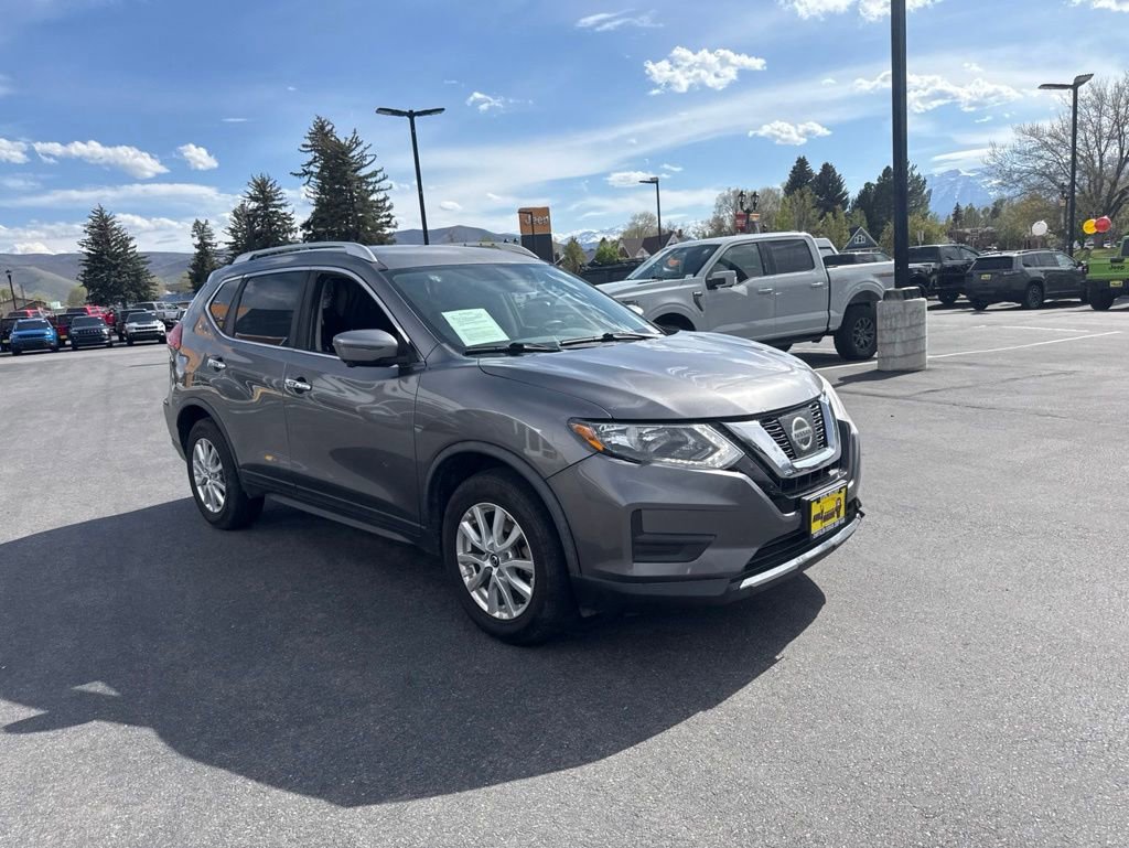 Used 2017 Nissan Rogue SV w/ SV Premium Package AWD/4WD image 3